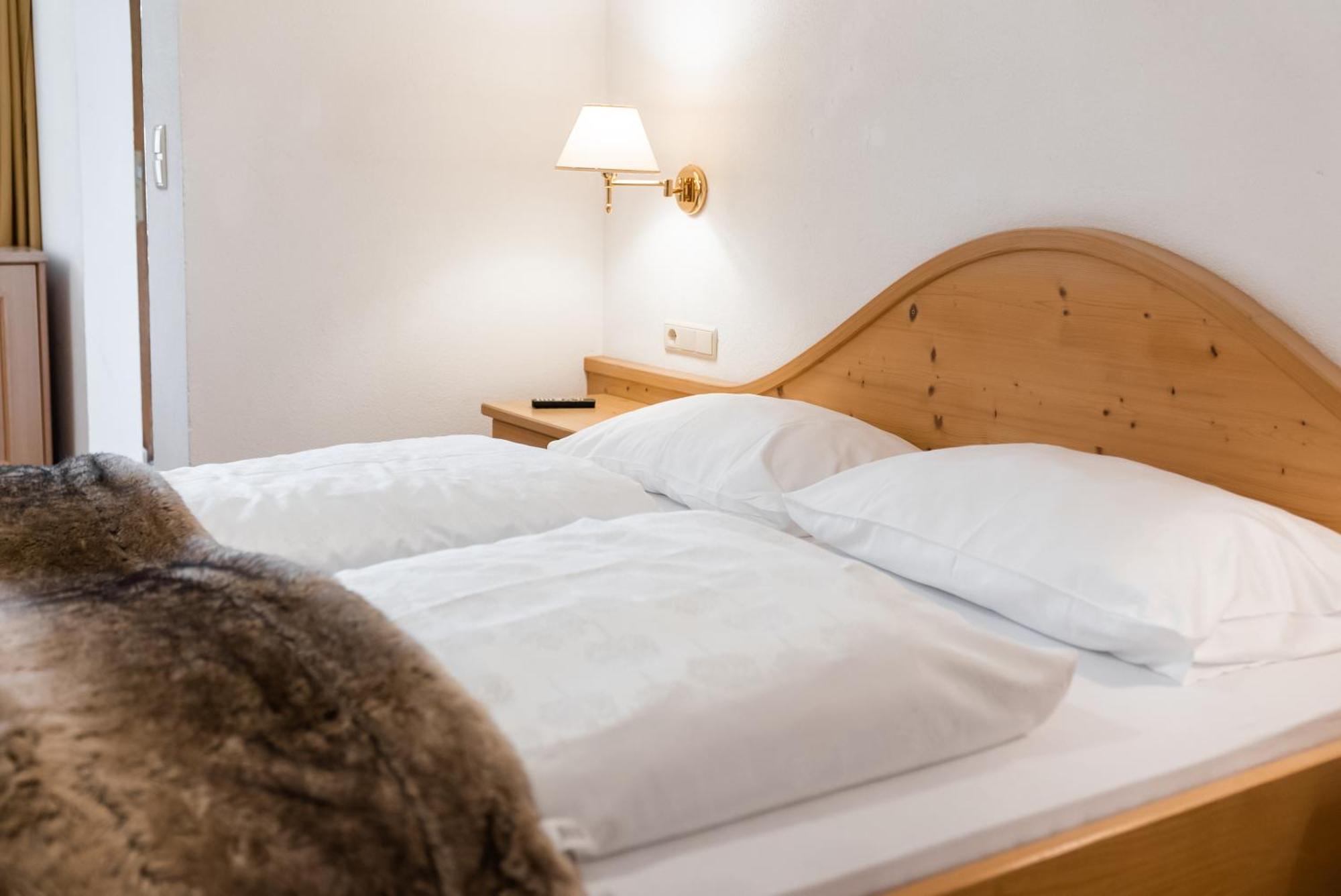 Helmhotel San Candido Cameră foto